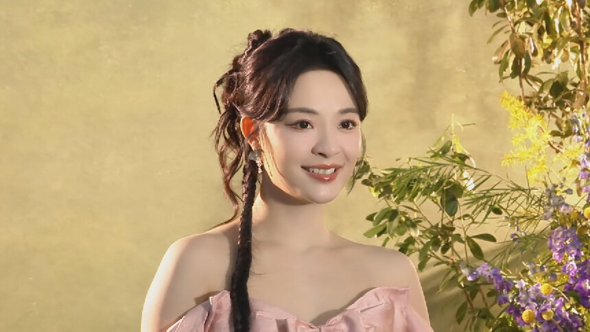 《声生不息·华流季》独家侧拍：李莎旻子温柔明媚元气满满