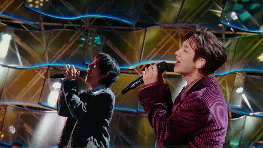 《声生不息·华流季》12月5日看点：1V1对决好歌不断 何炅汪苏泷花式斗嘴