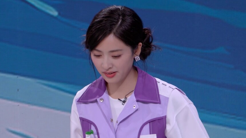 沈月好偶像剧的跌倒滚落