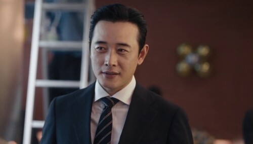 《时差一万公里》第38集看点：付博士直播出身未捷，林畅求张冉再打我一次