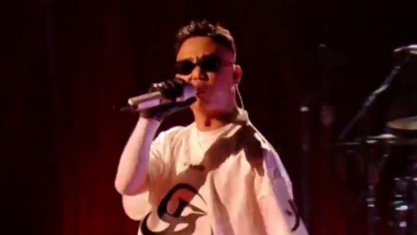 GAI周延《山城棒棒军》心动直拍