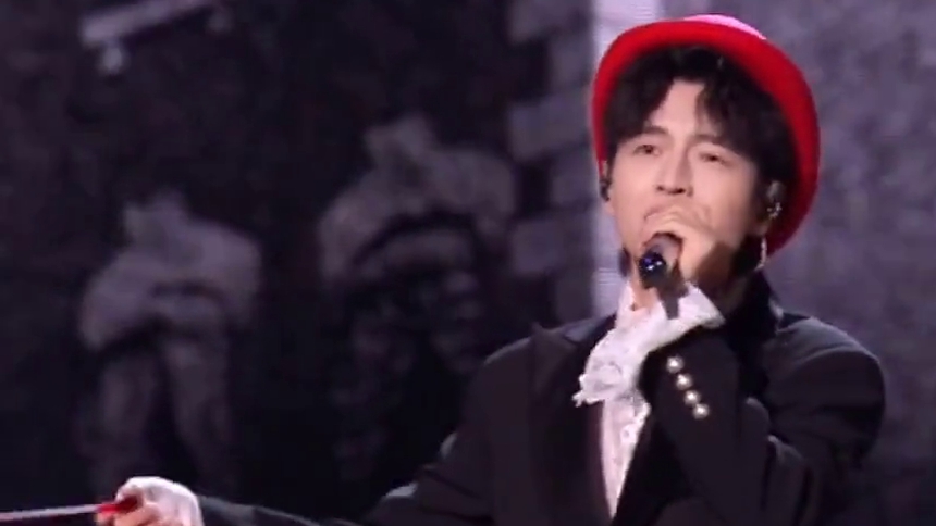 蒲熠星《卓别林》心动直拍