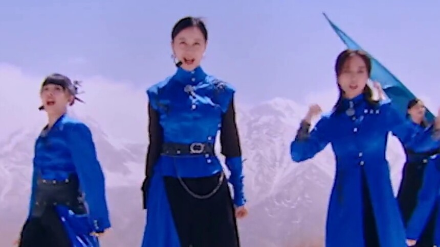 王珞丹/邓萃雯/倪虹洁/祝绪丹/房琪《天地龙鳞》心动直拍