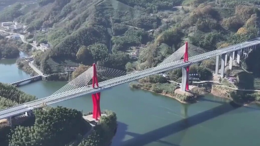 和襄高速公路六安段正式通车