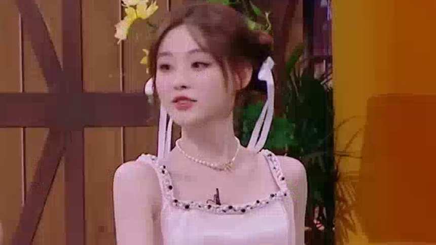 翩翩起舞祝绪丹 美得像只粉天鹅