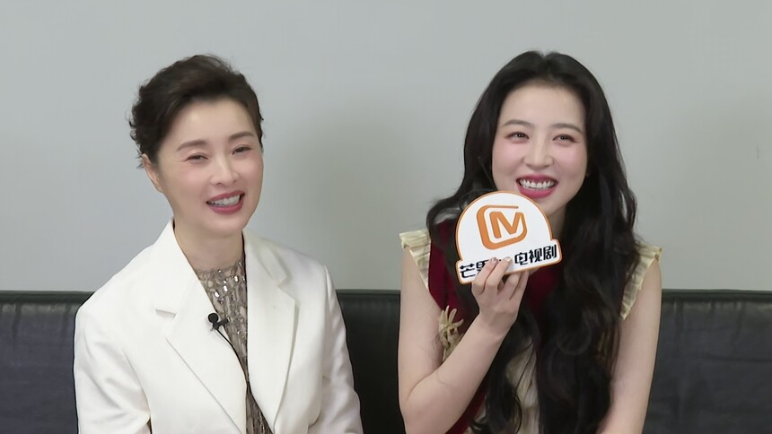 周雨彤吴越独家访问3：周雨彤吴越爆笑互相模仿