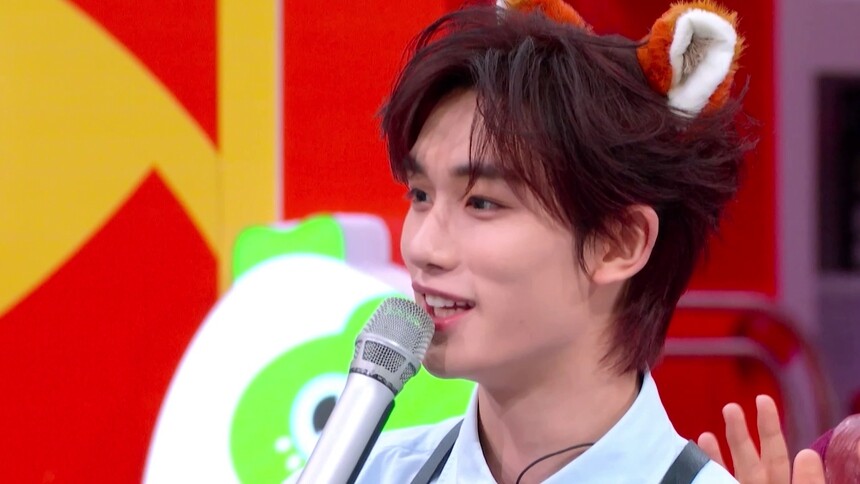 丁程鑫《你好，星期六》百期快乐