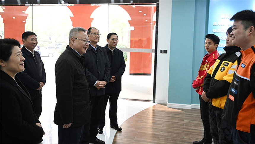 沈晓明 毛伟明调研新就业群体“爱心驿站”建设工作