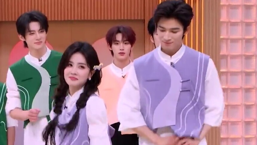 白鹿王星越你们是会跳舞的