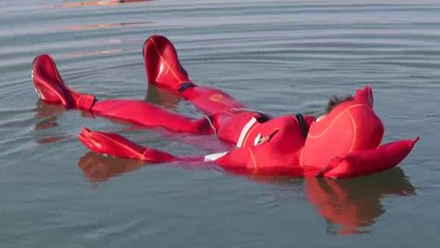 如何安全体验冰浮？