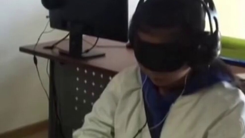 14位陌生人接力“97声谢谢！” 盲人女大学生跨越千里回家之路