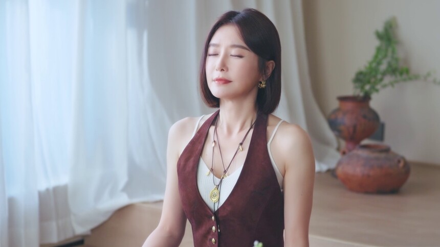 秦岚静心普拉提 一呼一吸间慢享客栈美好生活