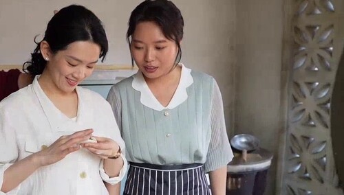 《好好的时光》花絮：好好片场包饺子速成，爱花情绪价值拉满