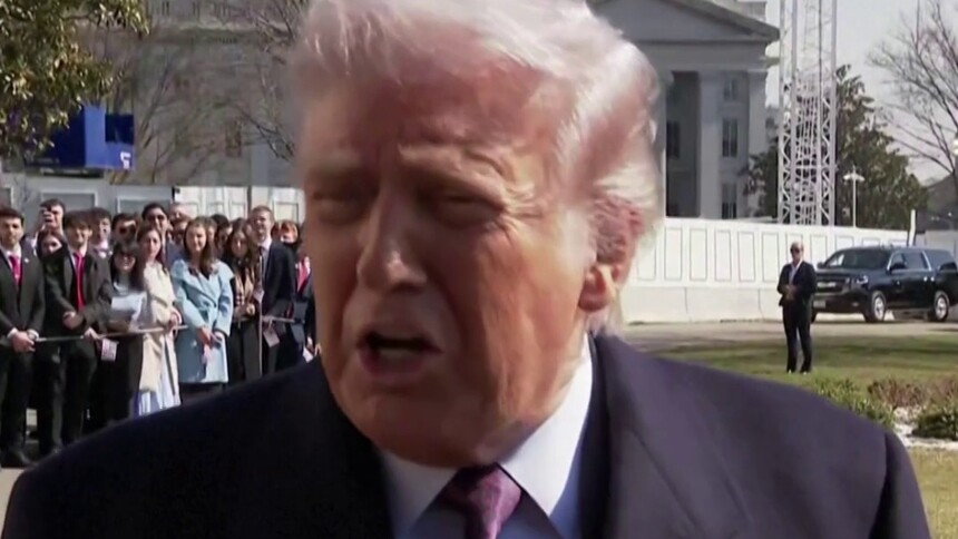 特朗普“不满意”伊核谈判进展 “不想打但有时候不得不打”