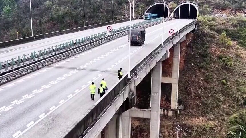 安邵高速公路今起实施限速优化调整：全线一般路段小客车 最高限速提升至120里/小时