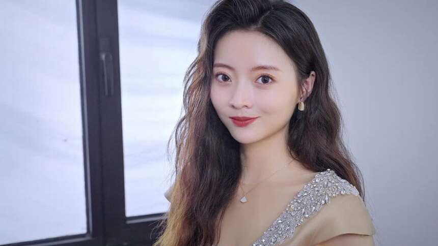 播放0节目简介星星都喜欢你导演:王艺洁主演:陈冠峄 / 郑玉佳 / 刘