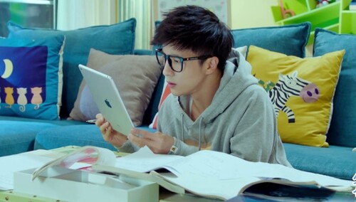 《我们的少年时代》第35集看点:陶西老师变学生参加期末考试-hd video