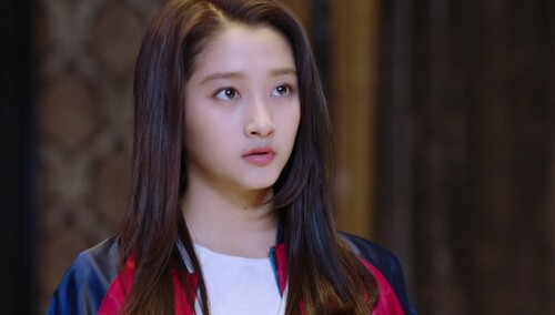 关晓彤 / 马可 / 张晓龙 / 赵樱子 / 朱晓鹏 / 曾江 / 马赫 / 颜世魁