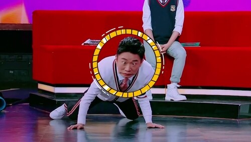 杨迪受启发解锁新技能 cosplay蜥蜴爆笑全场