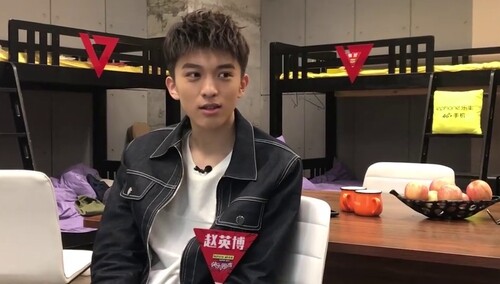 赵英博快问快答曝挑歌秘诀和黄榕生最要好