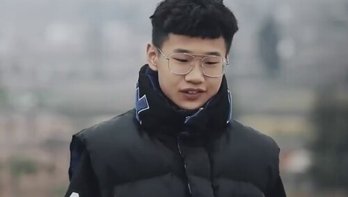 播放0节目简介变形计 第十六季播出:芒果tv主持人:未知地区:内地类型