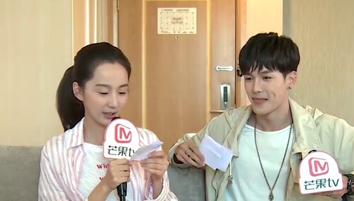 果酱爱探班 2018:王以纶变脸吓到许晓诺表情凝固 - 高清视频在线观看