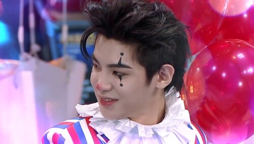 奇幻游乐园看点justin成最帅气小丑高伏放电鬼鬼闯鬼屋实力吓破胆