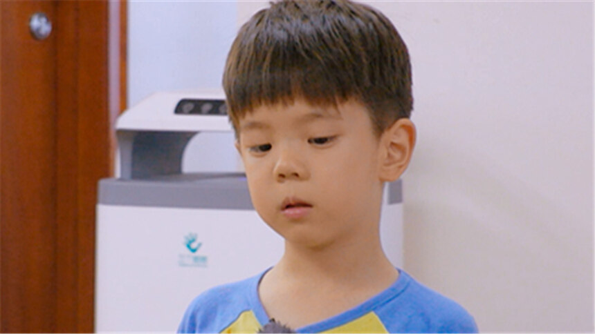 妈妈是超人第三季第10期小伙伴光临嗯哼频犯脸盲症咘咘波妞给妈妈惊喜