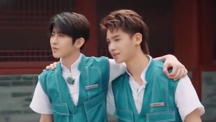 蔡徐坤黄明昊同框,蔡徐坤justin商业互夸 蔡队长和小贾的日常-生活