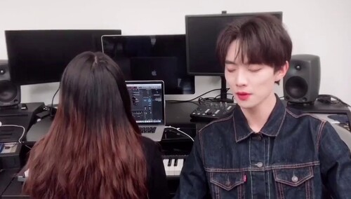 妖扬黄诗扶何须问