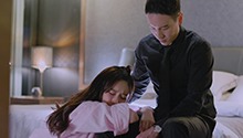 高杨丢工作向严励求安慰
