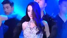 热巴真的可盐可甜
