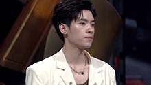 廖效浓撕碎标签挑战全新风格