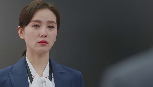李“撕”雨打袁姐的那天 比林有有被掌掴还要狠