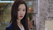 小白与玛丽尴尬撞衫