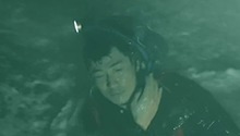 洪翼舟克服心理障碍成功下水