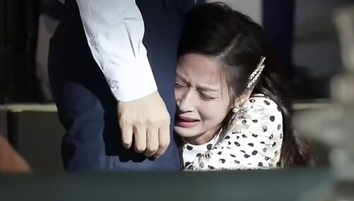 陪你一起长大独家花絮颖儿入戏太深在线崩溃