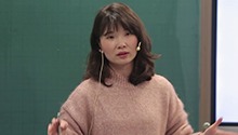 长郡中学老师同时给6个班级上课