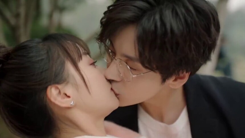 魏哲鸣和胡意旋解锁钓鱼吻贺总的一句鱼上钩了分分钟让人甜到上头