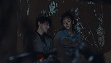 罗本不顾危险去救展颜