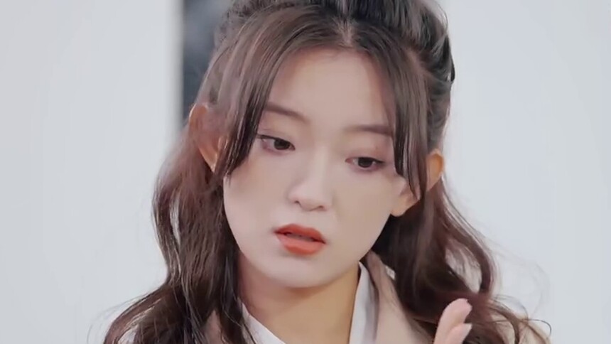 侦探团夸夸群集体上线01:45齐思钧脑力全开揪出关键原因01:20罗予彤