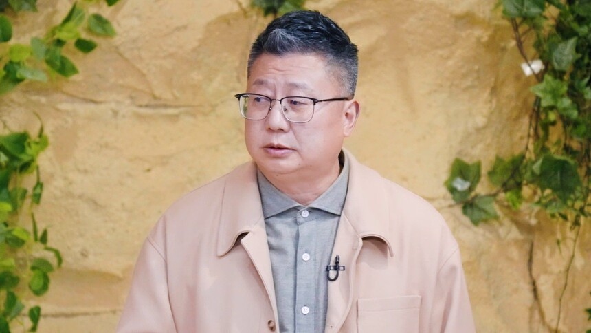 刘良哽咽回忆为海豚解剖