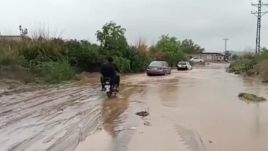 巴基斯坦强降雨致10人死亡