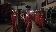 宋焰带许沁回队里宣布结婚