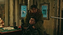 老大挟持黄天盛营救众人