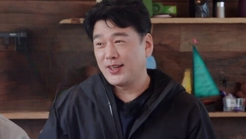 王耀庆上演砸招牌式迎客吓坏沈月