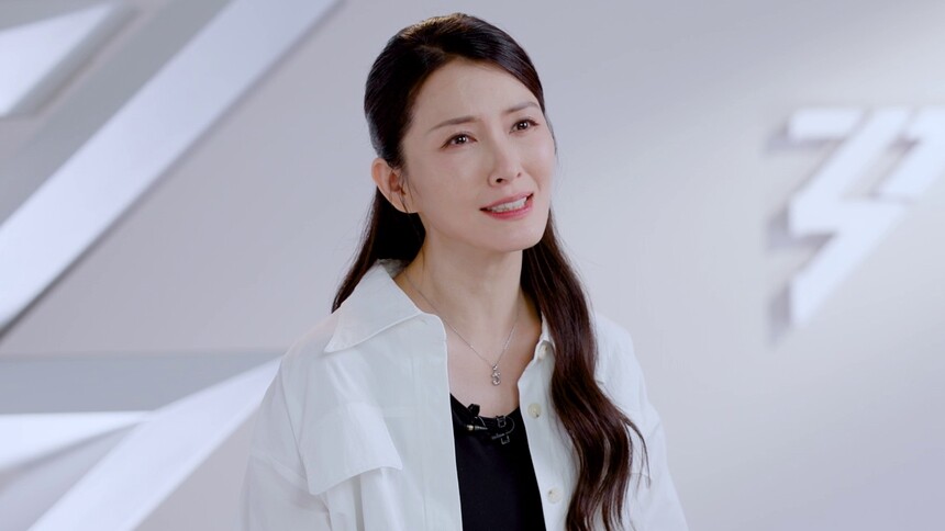 《乘风“姐”答时间》之徐洁儿：在线回应征集新头像