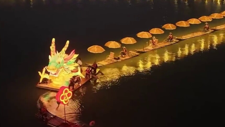 秀我中国｜ “金龙巡游”惊艳苏州护城河