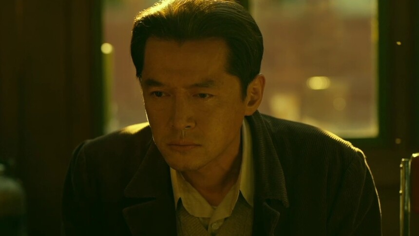 《抓特务》正片片段 雷佳音胡歌杯酒诉衷肠