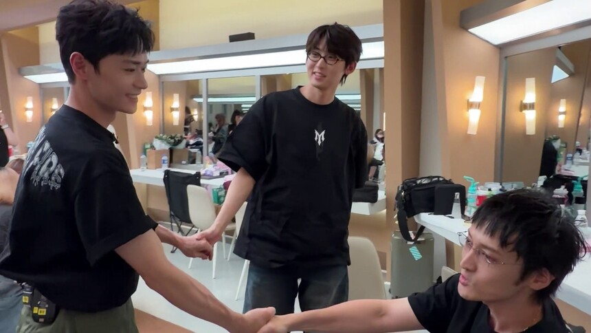 《披荆斩棘2026》曹骏的vlog